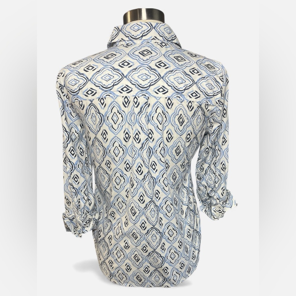 Chico's No Iron Cotton Stretch Button Front Shirt Blue Geometric Print - Picture 4 of 6